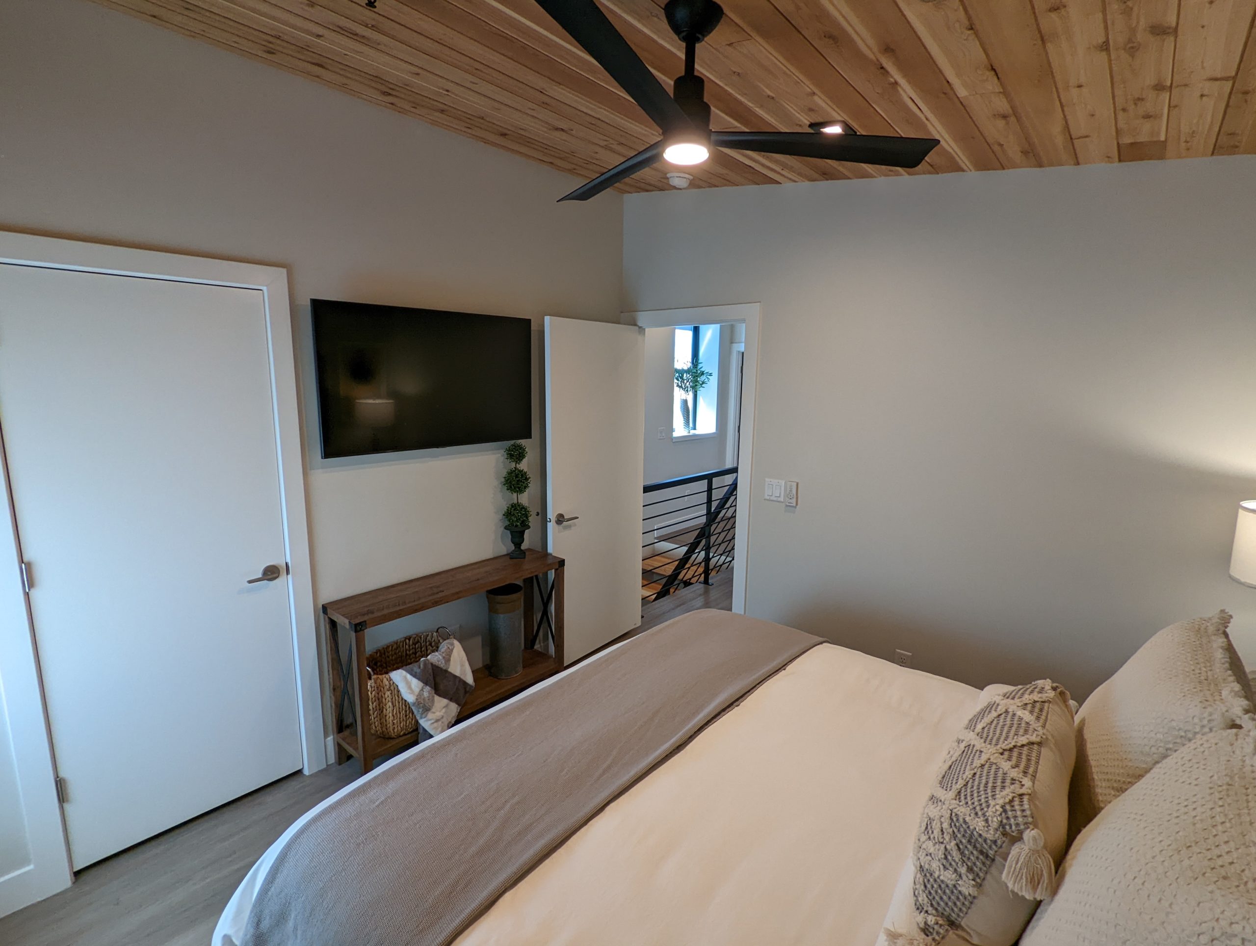 Luxury Suites & Studios in Cedar City, Utah Kordeluxe Row